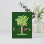 Tree Hugger Postkarte (Stehend Vorderseite)