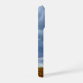 Tree in an empty field iPhone hülle (Rechte Seite)