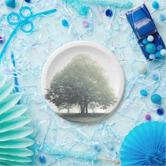 Tree in Nebel-Dinner Pappteller (Party)