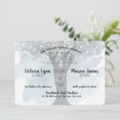 Tree mit geschnitztem Herz und String Lights Blau Einladung (Stehend Vorderseite)