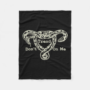 Tree on me Uterus Snake Pro Roe Feminist Fleecedecke
