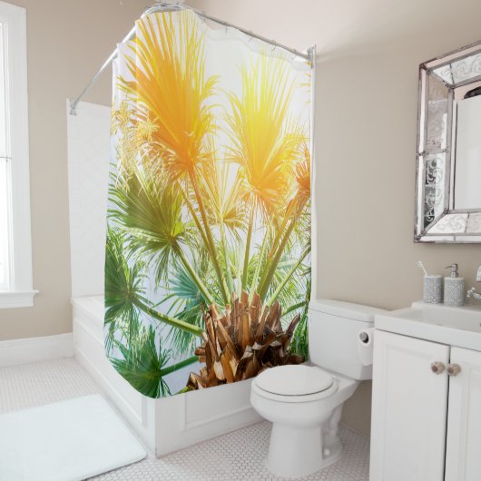 Tree palm bright sun summer background. tropical p duschvorhang (Beispiel)