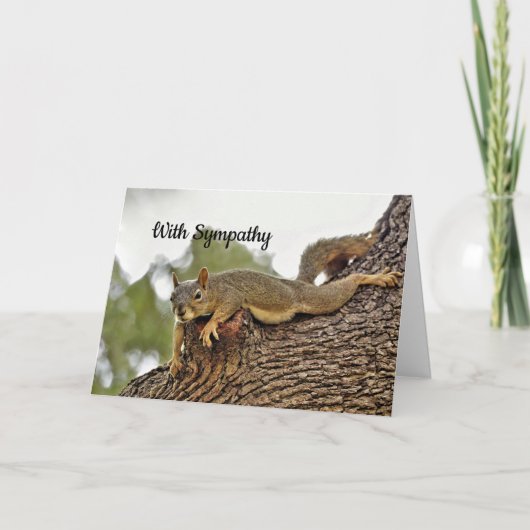Tree Reclining Squirrel Beileid Karte (Vorderseite)
