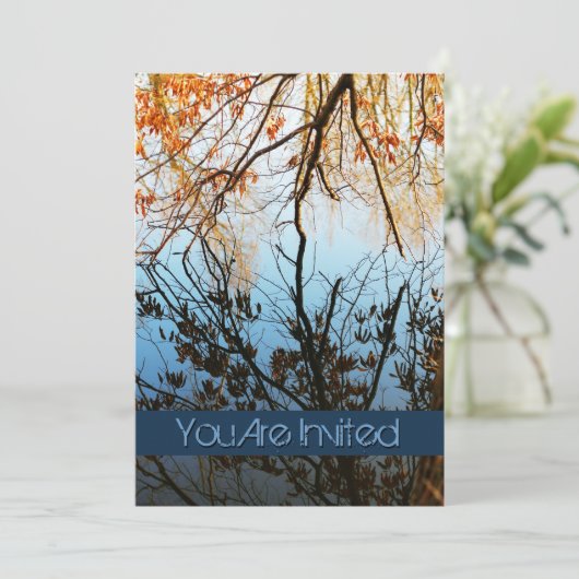 Tree Reflections Hochzeiten Einladungen (Stehend Vorderseite)