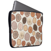 Tree Rings Forest Doodle Muster Laptopschutzhülle (Vorne Rechts)