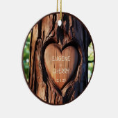 Tree Trunk Hand Carved Names Romantic Keepake Keramik Ornament (Rechts)