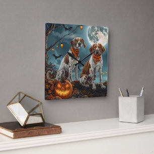 Treeing Walker Halloween Spooky Quadratische Wanduhr