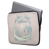 Treffe mich in LOTHLORIEN™ - Schwanenboot Laptopschutzhülle (Vorderseite Links)