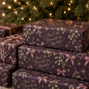 Treffe mich unter dem Mistelzweig Dunkle Pflaume R Geschenkpapier