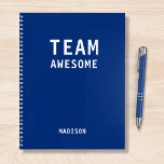 Treffen der Personalisierten Notes des Funny Team Notizblock<br><div class="desc">Funny Team Personalisiert Notes Office Meeting Notebook enthält den Text "Team Phantastisch" mit Ihrem personalisierten Namen unten auf einem blauen Hintergrund. Personalisieren Sie diese,  indem Sie den Text in dem dafür vorgesehenen Textfeld bearbeiten. Entwickelt für Sie von ©Evco Studio www.zazzle.com/store/evcostudio</div>