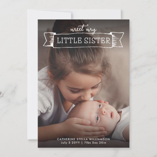 Treffen Sie meine kleine Schwester Geburtsankündig Einladung (Vorderseite)