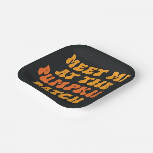 Treffen Sie mich am Pumpkin Patch Pappteller (Gewinkelt)