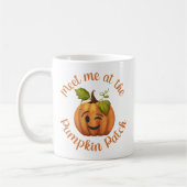 Treffen Sie mich beim Pumpkin Patch Fall Winking P Kaffeetasse (Links)