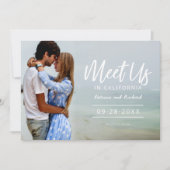 Treffen Sie uns in Hochzeit in Urlaubsort Save the Einladung (Vorderseite)