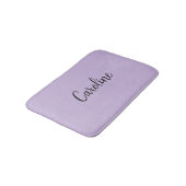 Trend Color Soft Violet Name Bath Mat Badematte (Schrägansicht)