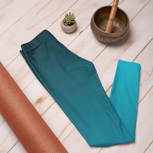Trend im Herbst Farbe Vivid Cyan Ombre Leggings