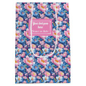 Trendbaby Blue und Hot Pink individuelle Name Gesc Mittlere Geschenktüte (Rückseite)