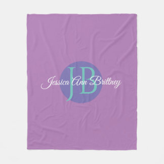 Trenddesign Personalisieren von Name und Monogramm Fleecedecke