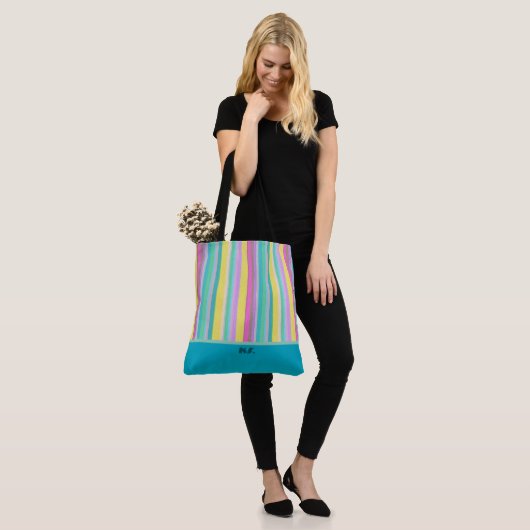 Trendfarbene Summer Stripes Tasche (Am Model)