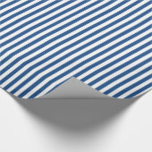 Trendfarbene weiße und weiße weiße Streifen Geschenkpapier (Ecke)