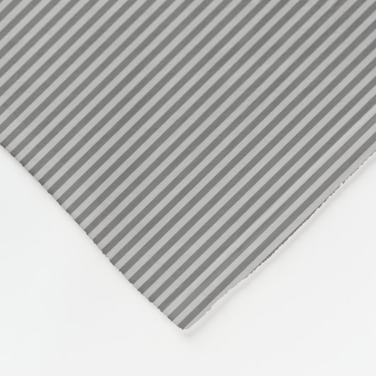 Trendgraue Streifen dekorative Vorlage Medium Fleecedecke (Ecke)