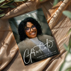 Trendige Abschluss-Skript-Foto-Abschlussfeier Ankündigung