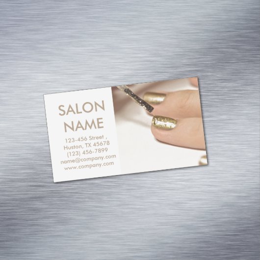 trendige Goldnägel Beauty WELLNESS-CENTER Nagelsal Magnetische Visitenkarte (Beispiel)