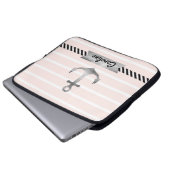 Trendige, hellrosa Streifen Nautical Anchor Custom Laptopschutzhülle (Vorne Knopf)