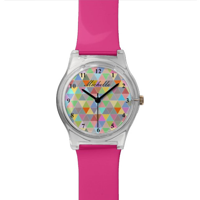 Trendige Mädchen beobachten mit farbenfrohen geome Uhr (Nahaufnahme)