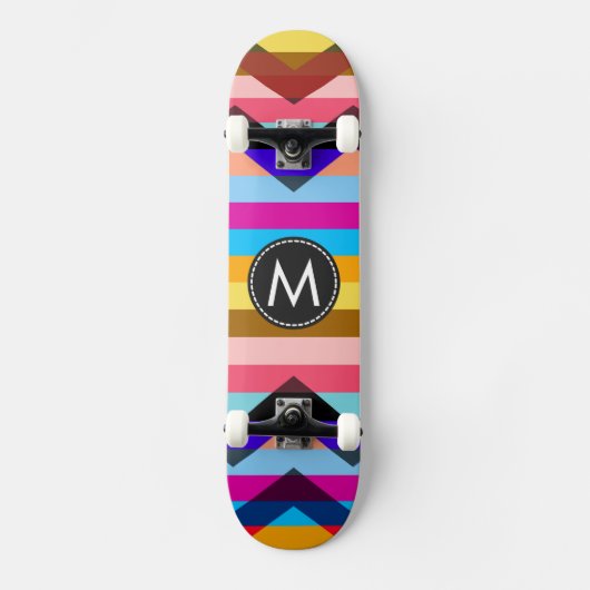 Trendige Schicke Chevron Streifen Muster #4 Skateboard (Vorderseite)