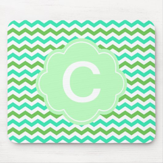 Trendiger, moderner, frischer grüner Chevron-Zickz Mousepad (Vorne)