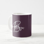 Trendiger Pflaumen-Purple-Grau-Weiß-Script-Monogra Kaffeetasse (Vorderseite Links)