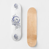 Trendiger Tattoo-Stil Floral Halbmond Deck Skateboard (Vorderseite)
