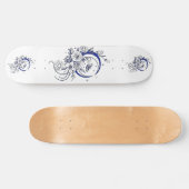 Trendiger Tattoo-Stil Floral Halbmond Deck Skateboard (Horizontal)