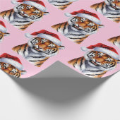 Trendiger Tiger mit Weihnachtsmannmütze Weihnachte Geschenkpapier (Ecke)