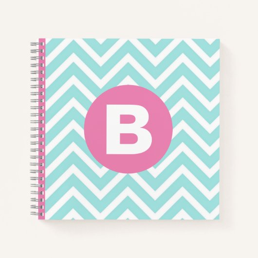 Trendiges Hellblau-Chevron-Rosa-Monogramm Notizblock (Vorderseite)