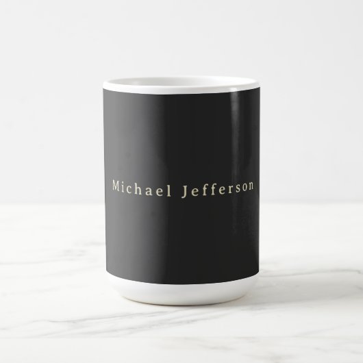 Trendiges Matt-Schwarz Minimalistischer Eigenname Kaffeetasse (Mittel)