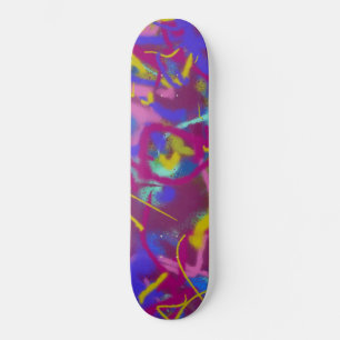 Trendiges Sprayfarbe Lila Blau Muster Skateboard