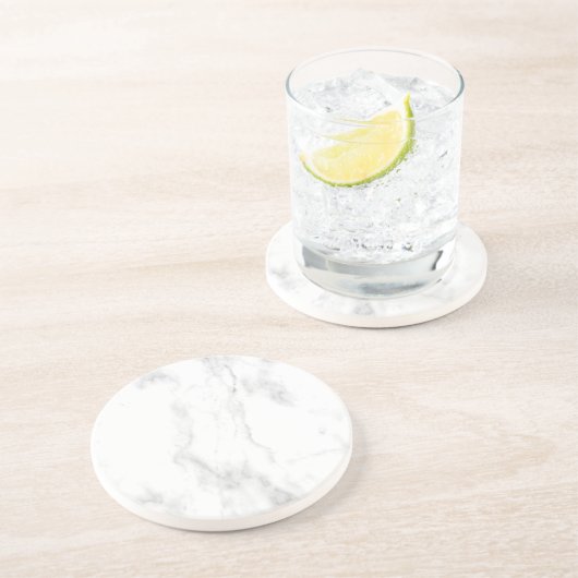 Trendiges weißes Marmor Elegantes Design Vorlage R Getränkeuntersetzer (Seite)