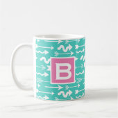 Trendpfeile Muster Aquamarin und rosa Monogramm Kaffeetasse (Links)