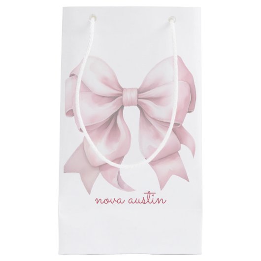 Trendrosa Bow Personalisiert mit Name Monogram Kleine Geschenktüte (Vorderseite)