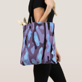 Trendrosa Lila Blau Abstraktes Muster Tasche (Von Nahem)