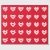 Trendrosa Rotes Herz Monogram Valentine Geschenkpapier (Flach)