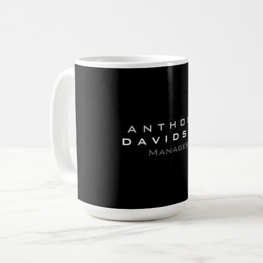 Trendschwarz gemachte moderne minimalistische kaffeetasse (Vorderseite Links)