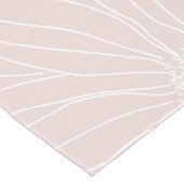 Trendweiße Blume Konturen Rosa Design Mittelgroßer Tischläufer (Ecke)