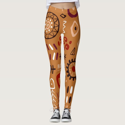 Trendy African Indian Tribal Seamless Brown Leggings (Vorderseite)