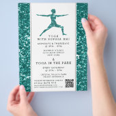 Trendy Aqua Glitzer Effect Yoga Class Werbung Flyer (Hand)