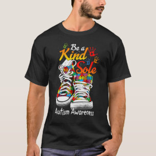 Trendy be a kind Sole Puzzle Shoes Autismus Awaren T-Shirt
