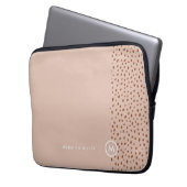 Trendy Beige Monogram mit Terracotta Boho Brown Laptopschutzhülle (Vorderseite Links)