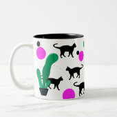 Trendy Black Cat and Cactus Pattern Zweifarbige Tasse (Links)